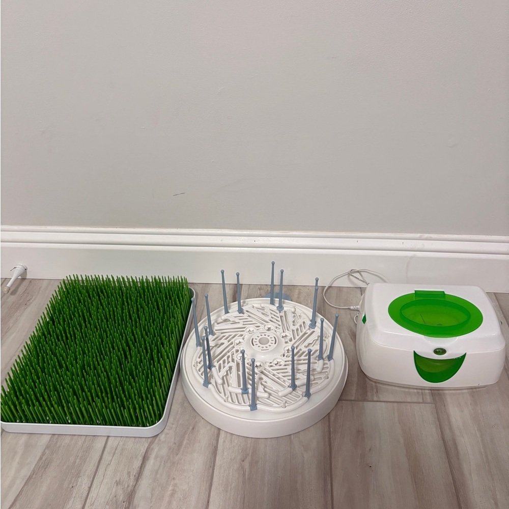 Boon Grass Drying Rack - Munchkin Wipe Warmer.